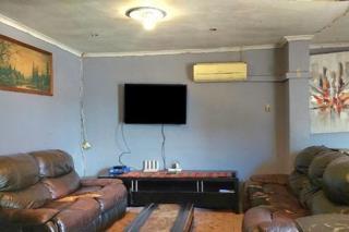 3 Bedroom Property for Sale in Joe Slovo Western Cape